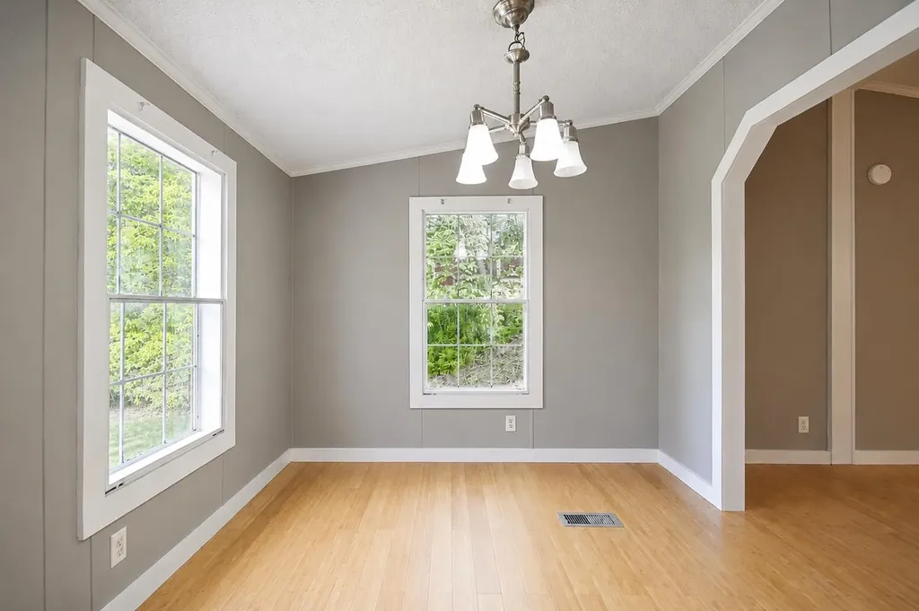 7906 Main Road Huntington VT 05462