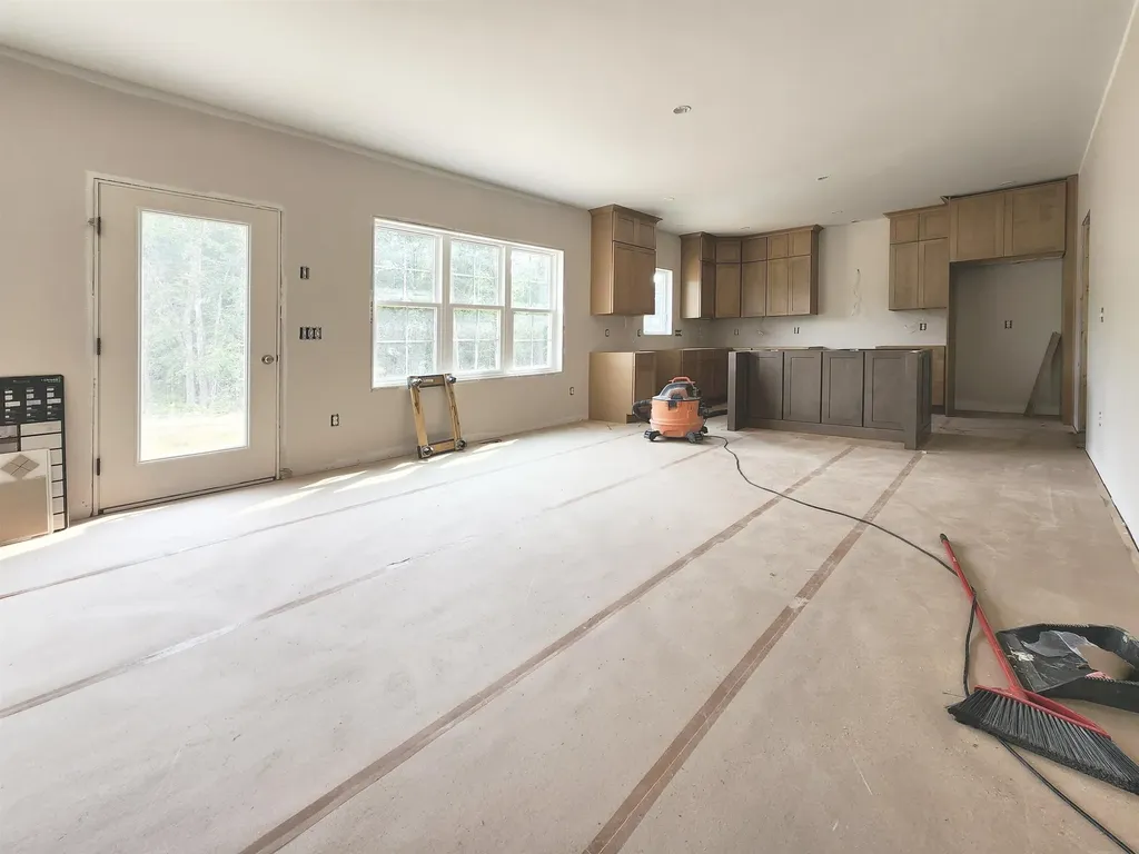 4 Campbell Way Windham NH 03087