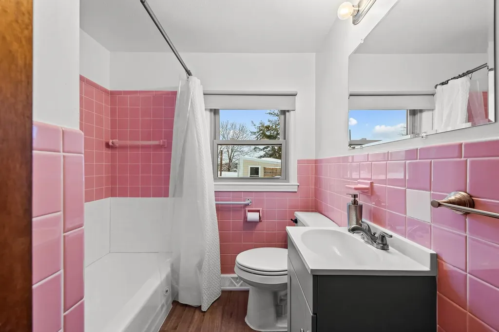 93 1/2 Chandler Street Nashua NH 03064