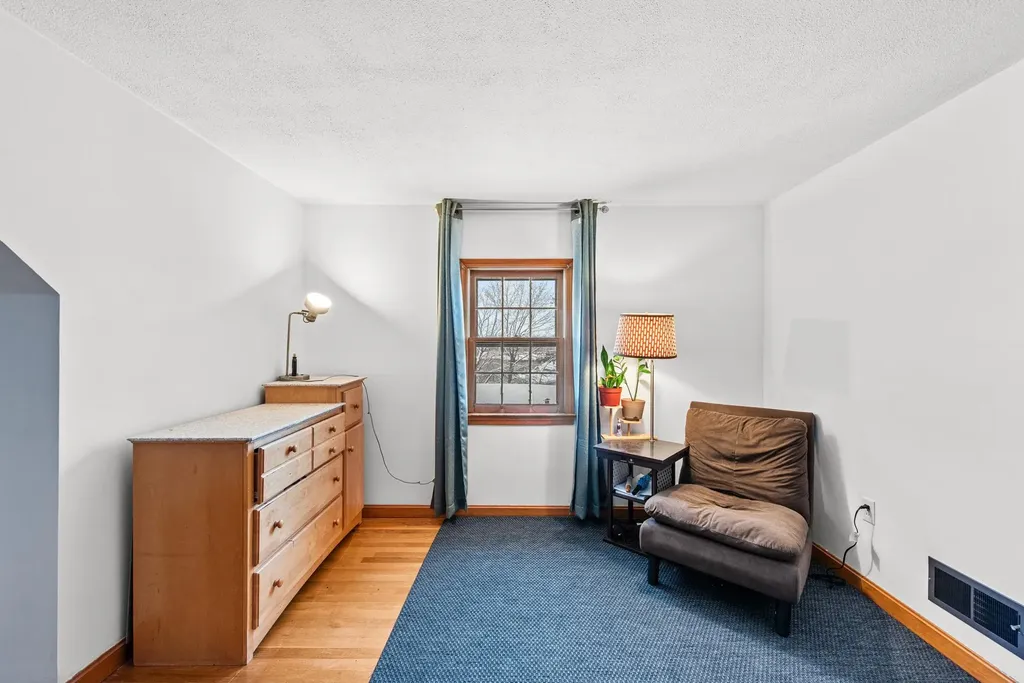 93 1/2 Chandler Street Nashua NH 03064