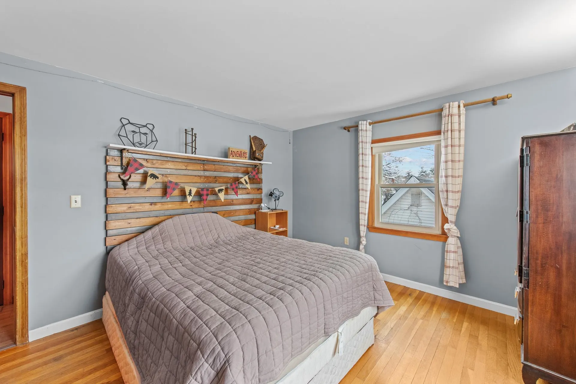 93 1/2 Chandler Street Nashua NH 03064