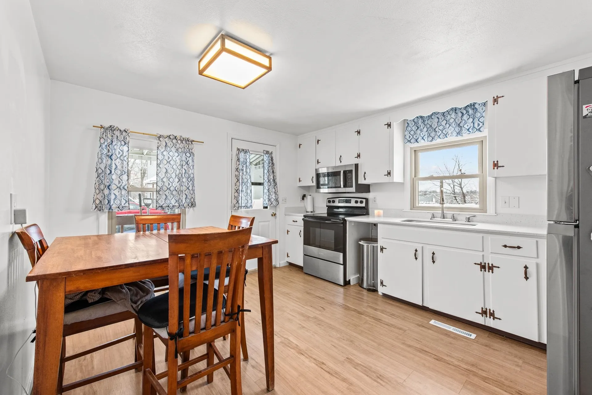 93 1/2 Chandler Street Nashua NH 03064