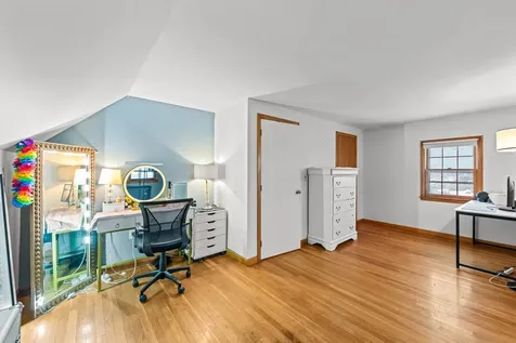 93 1/2 Chandler Street Nashua NH 03064