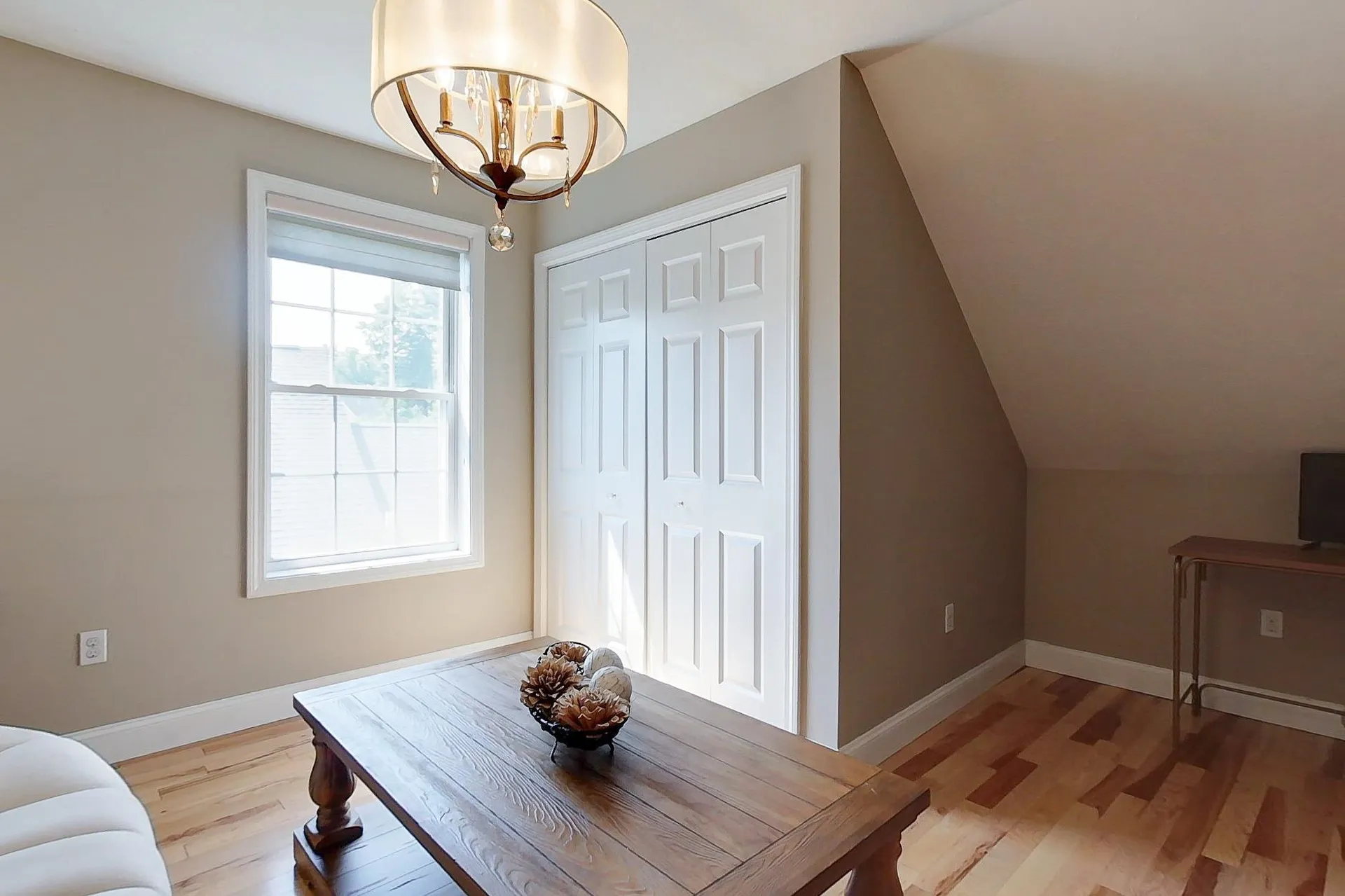 27 Hollow Ridge Drive Nashua NH 03062