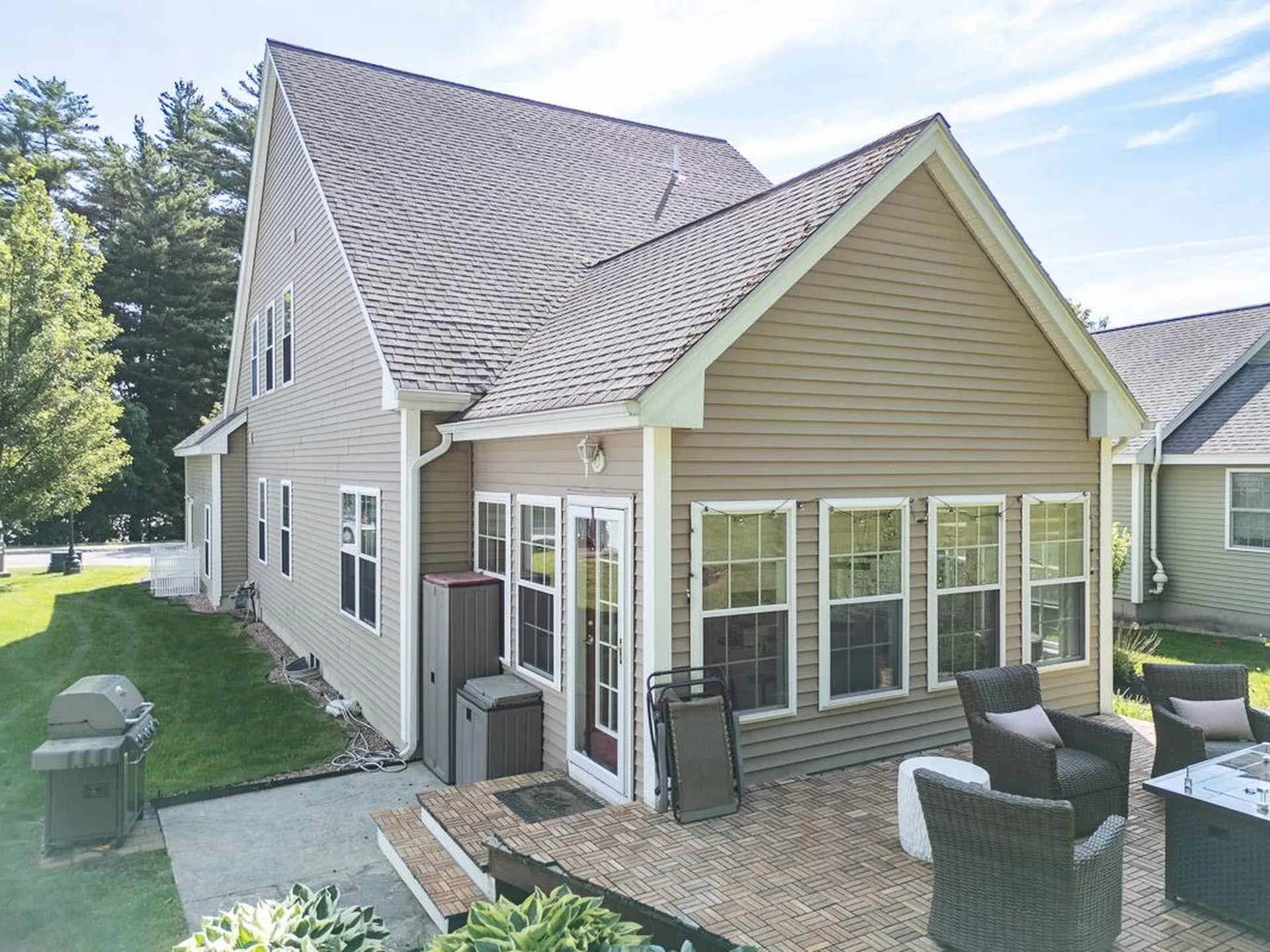 27 Hollow Ridge Drive Nashua NH 03062