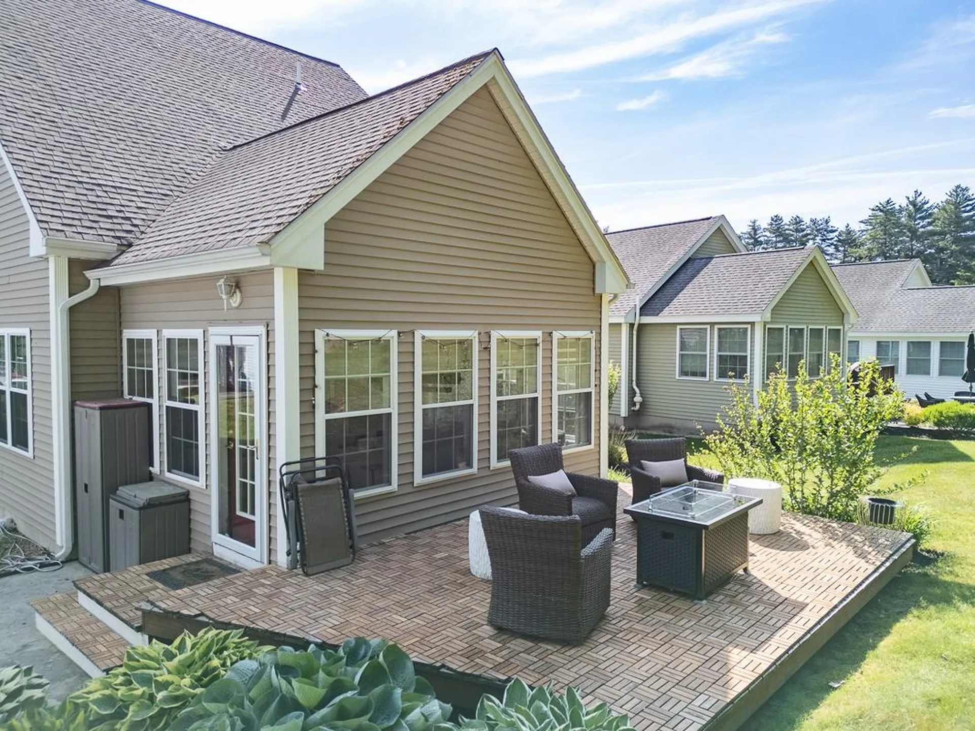 27 Hollow Ridge Drive Nashua NH 03062