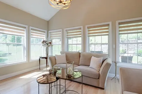 27 Hollow Ridge Drive Nashua NH 03062