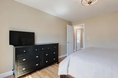 27 Hollow Ridge Drive Nashua NH 03062