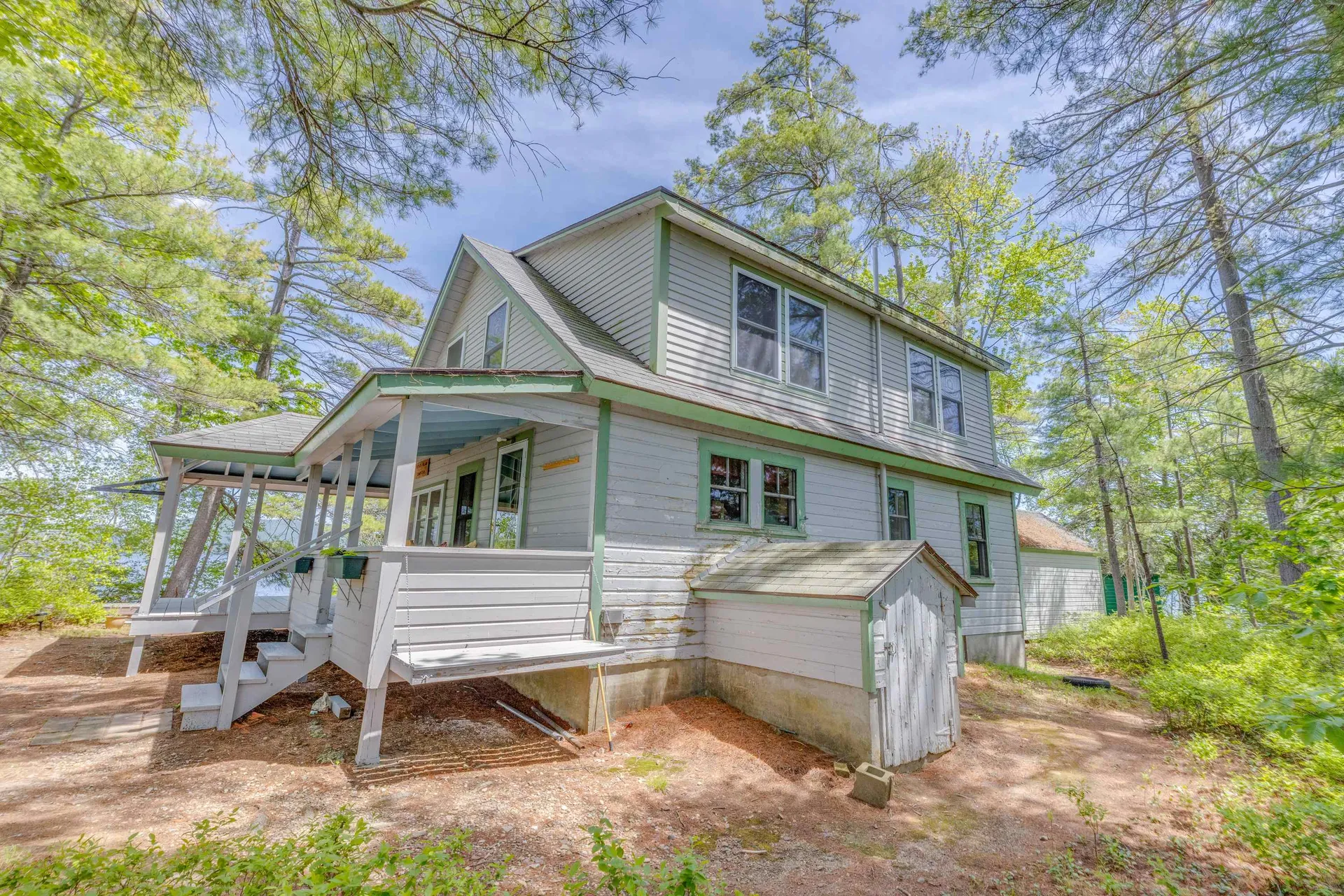 28 Potato Island Holderness NH 03245
