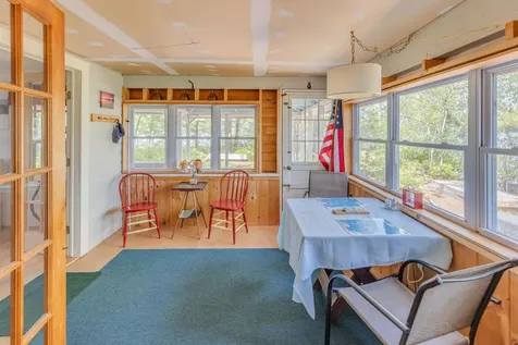 28 Potato Island Holderness NH 03245