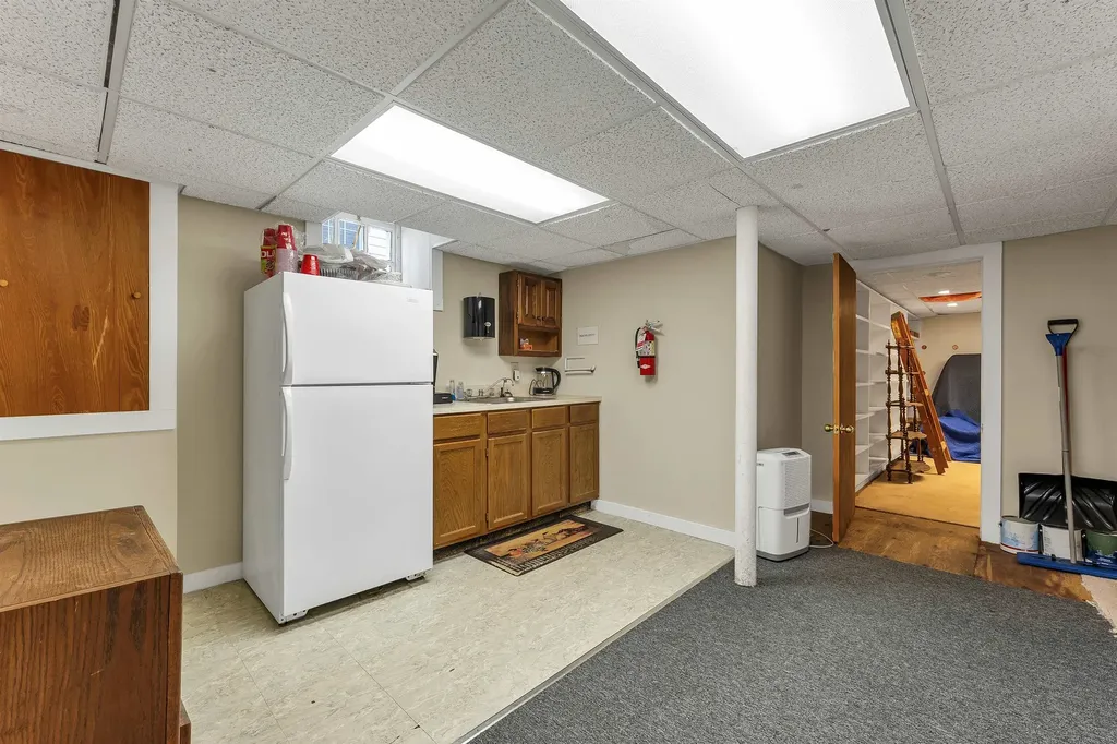 16 Depot Street Wolfeboro NH 03894