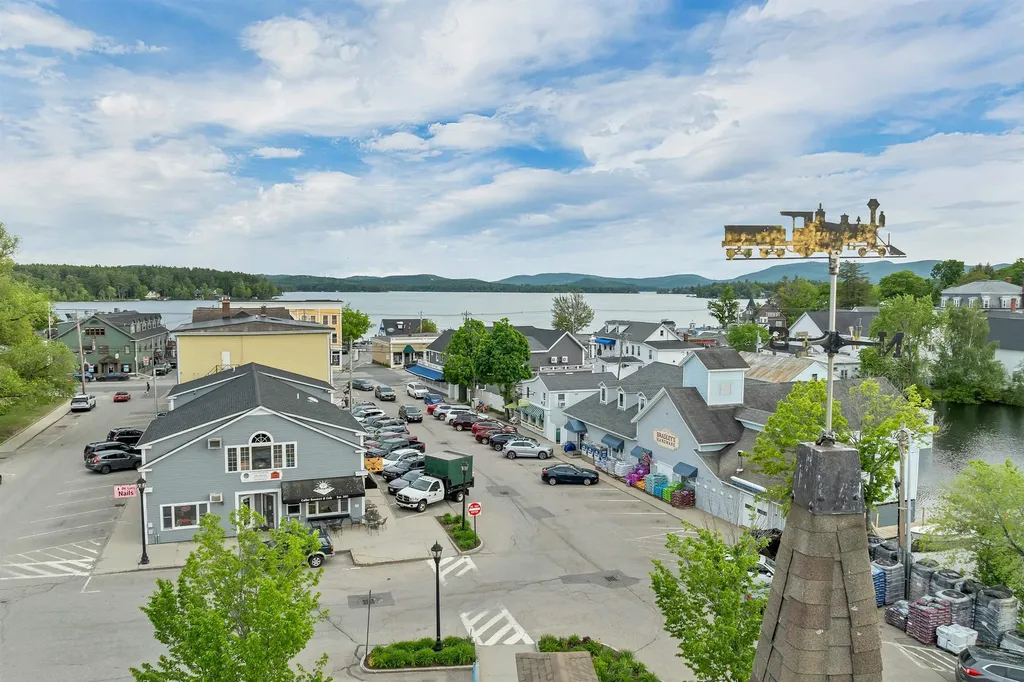 16 Depot Street Wolfeboro NH 03894