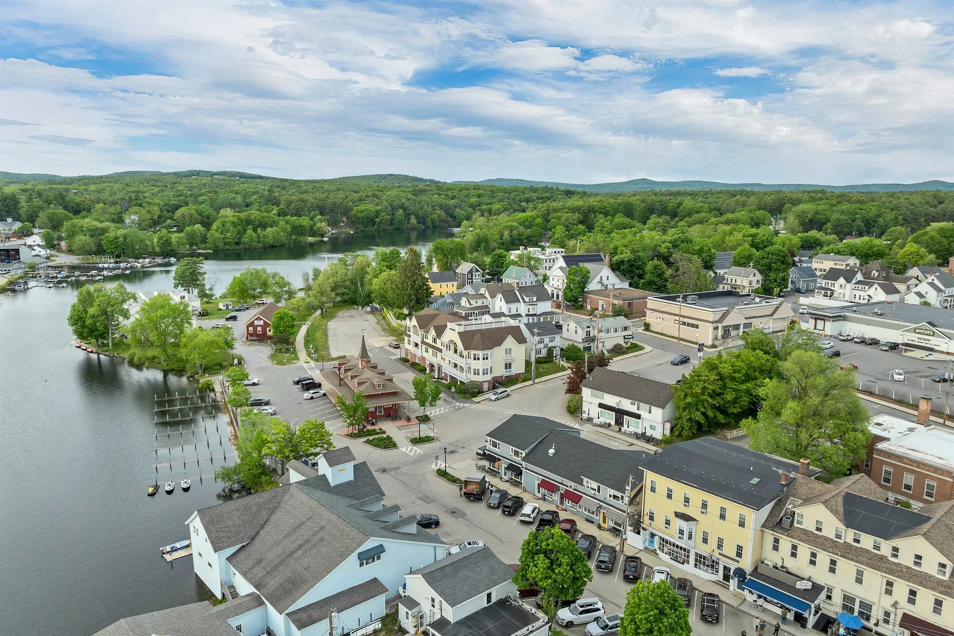16 Depot Street Wolfeboro NH 03894