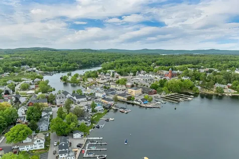 16 Depot Street Wolfeboro NH 03894