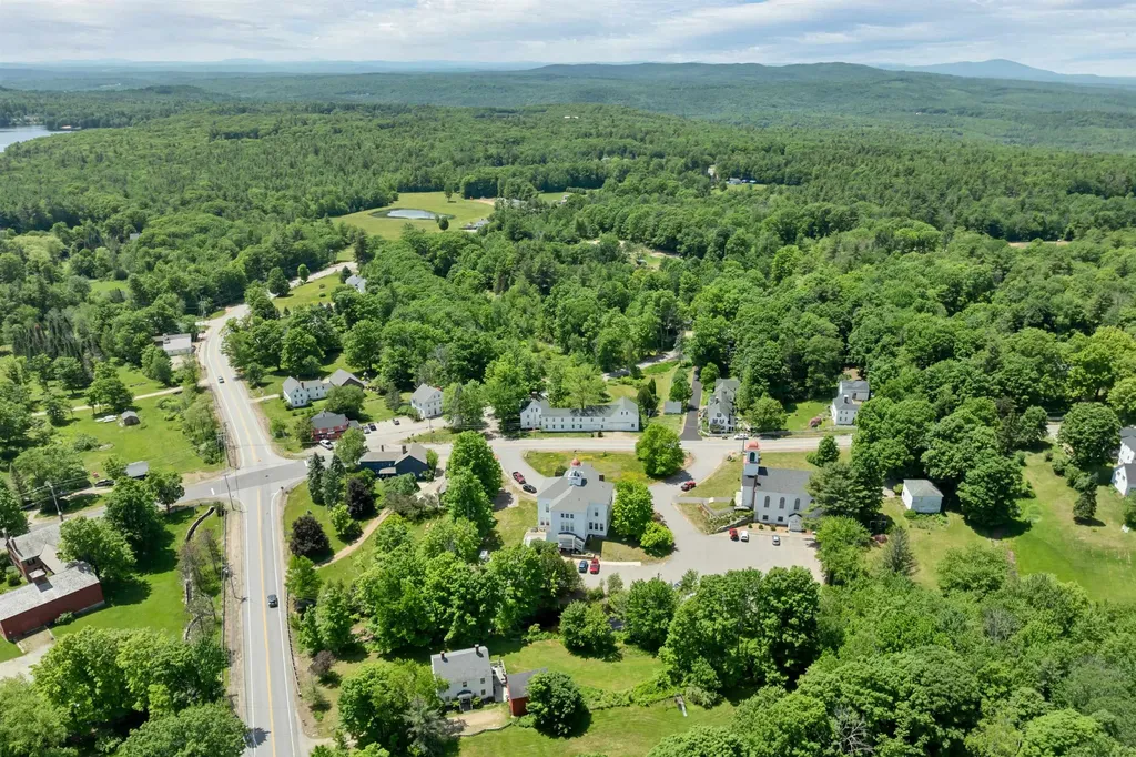 506 Province Road Gilmanton NH 03237