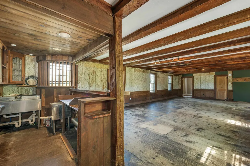 506 Province Road Gilmanton NH 03237