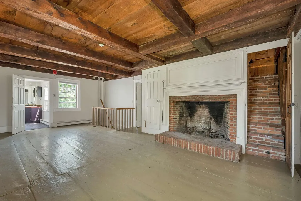 506 Province Road Gilmanton NH 03237