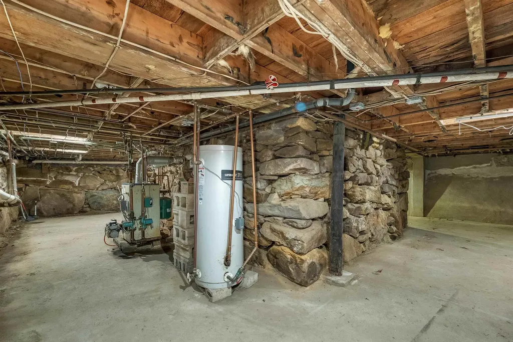 506 Province Road Gilmanton NH 03237
