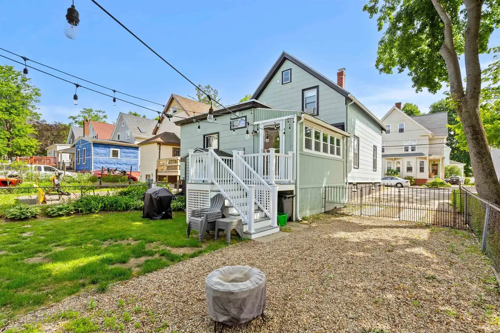 239 Cass Street Portsmouth NH 03801