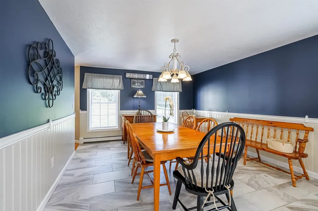 31 Merrill Road Goffstown NH 03045