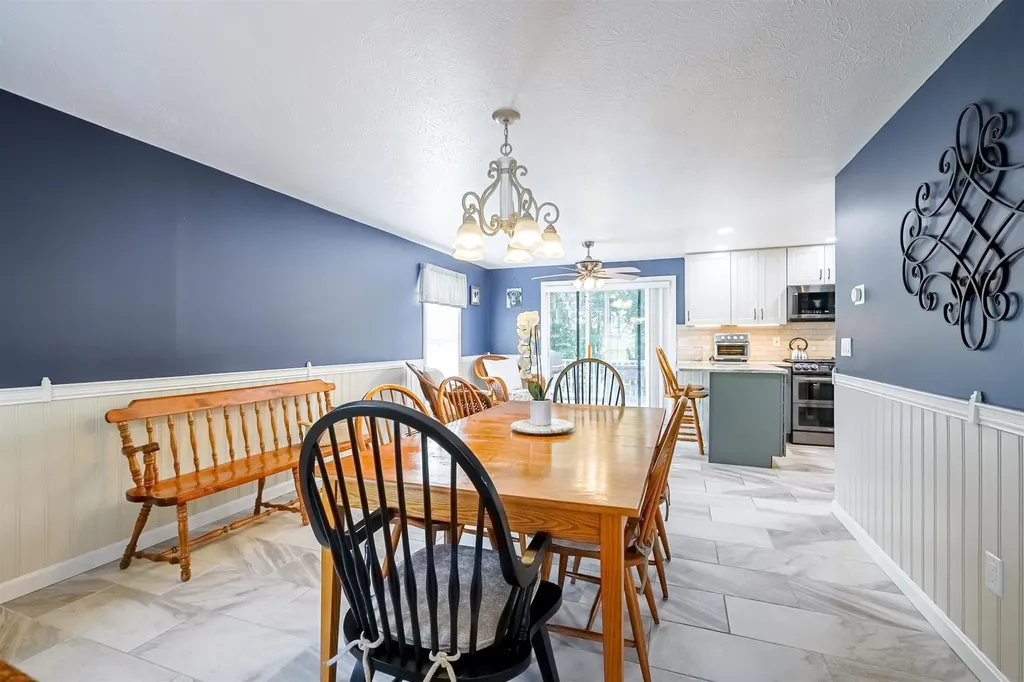 31 Merrill Road Goffstown NH 03045