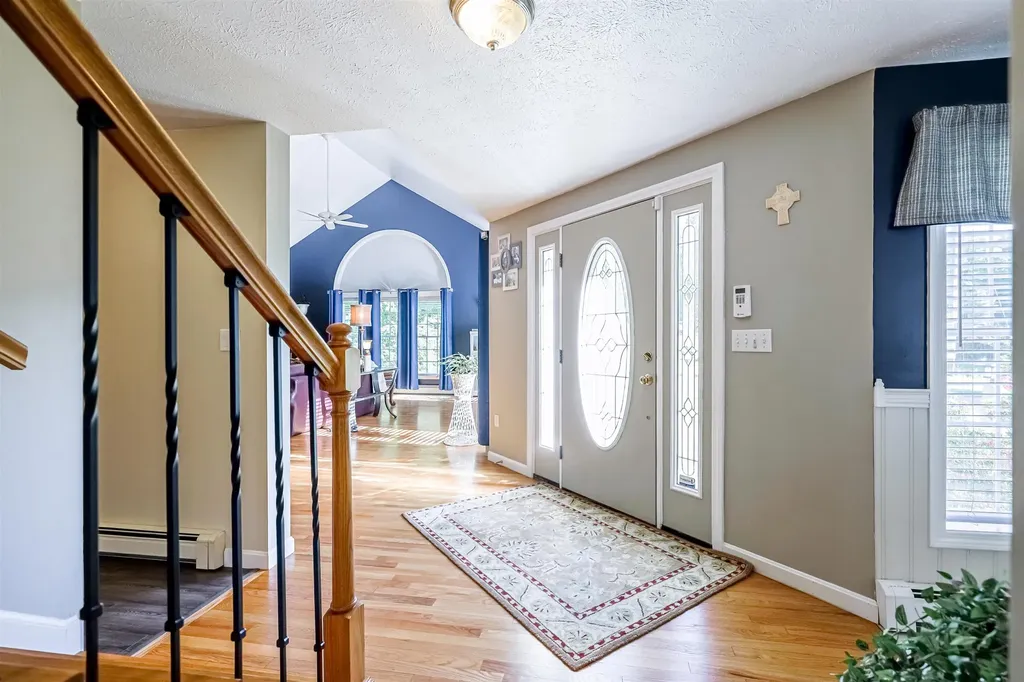 31 Merrill Road Goffstown NH 03045