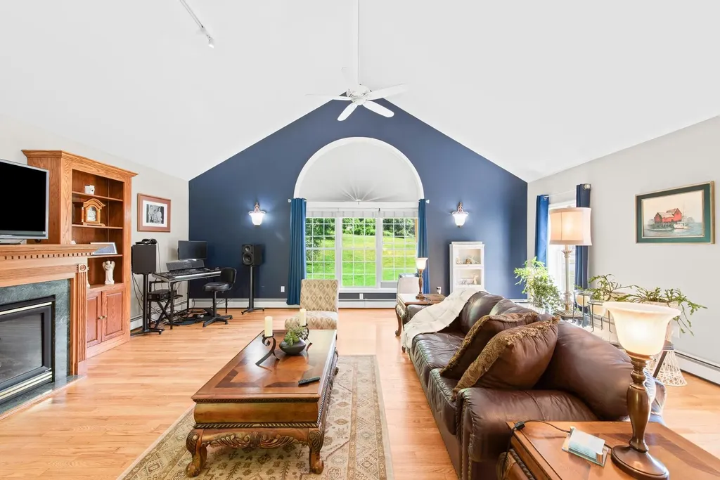 31 Merrill Road Goffstown NH 03045