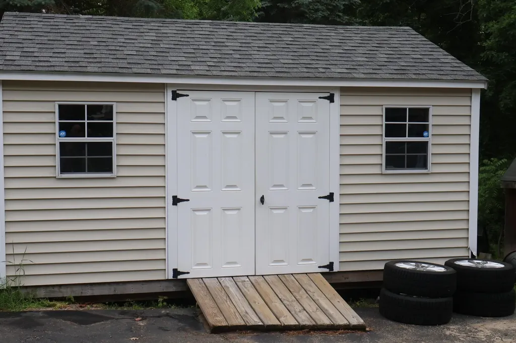 31 Merrill Road Goffstown NH 03045
