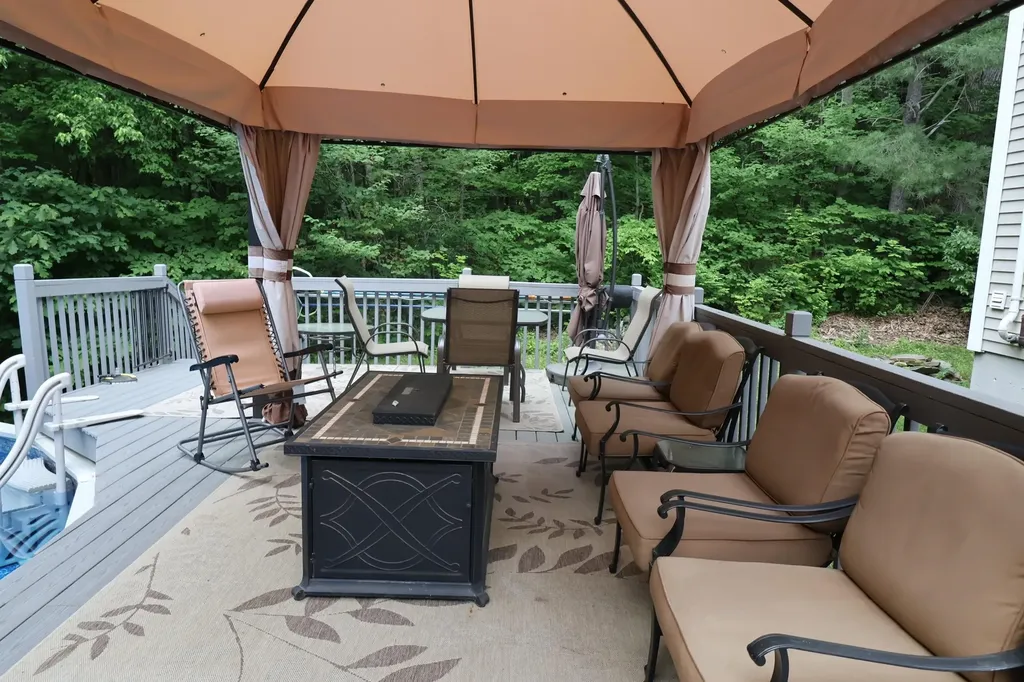 31 Merrill Road Goffstown NH 03045