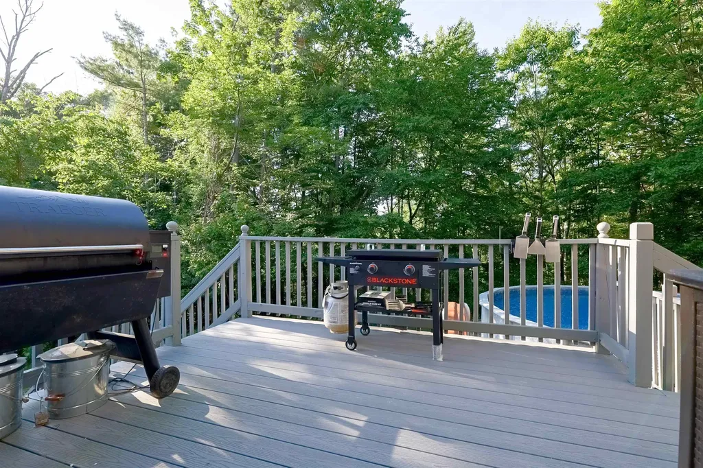 31 Merrill Road Goffstown NH 03045