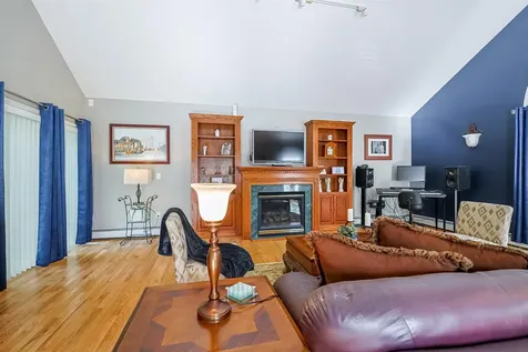 31 Merrill Road Goffstown NH 03045