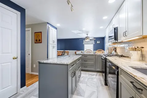 31 Merrill Road Goffstown NH 03045