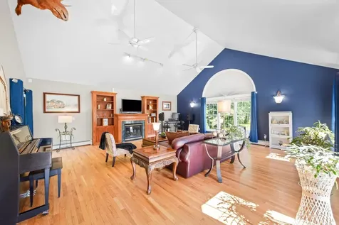 31 Merrill Road Goffstown NH 03045