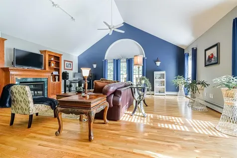 31 Merrill Road Goffstown NH 03045