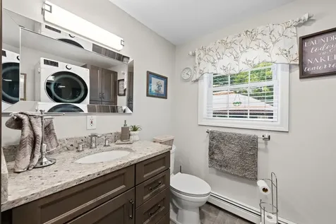 31 Merrill Road Goffstown NH 03045