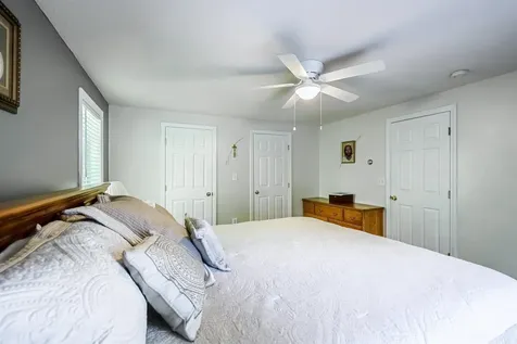 31 Merrill Road Goffstown NH 03045