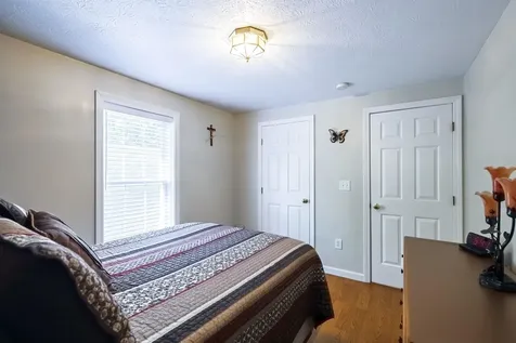 31 Merrill Road Goffstown NH 03045