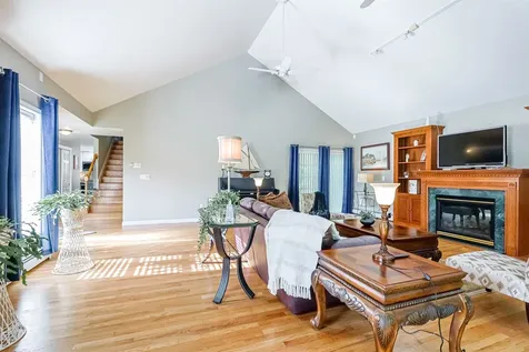 31 Merrill Road Goffstown NH 03045