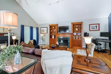 31 Merrill Road Goffstown NH 03045