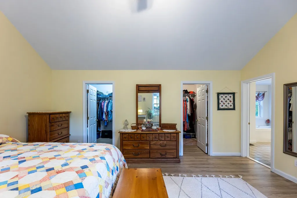 10 King Road Hanover NH 03750
