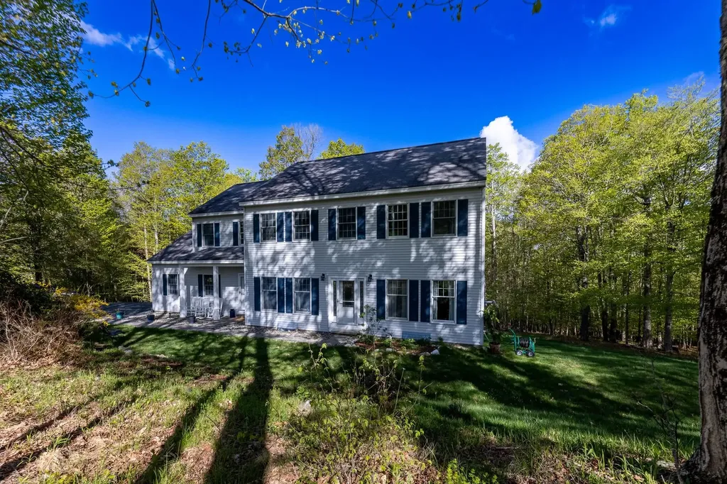 10 King Road Hanover NH 03750