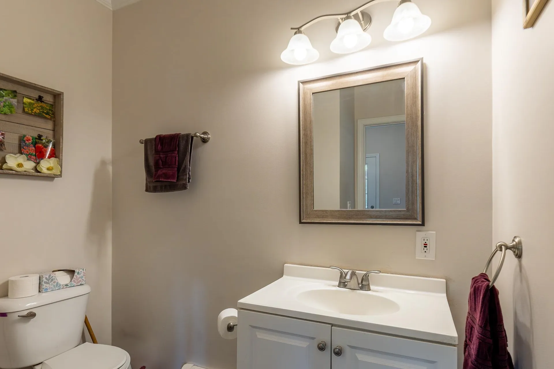 10 King Road Hanover NH 03750