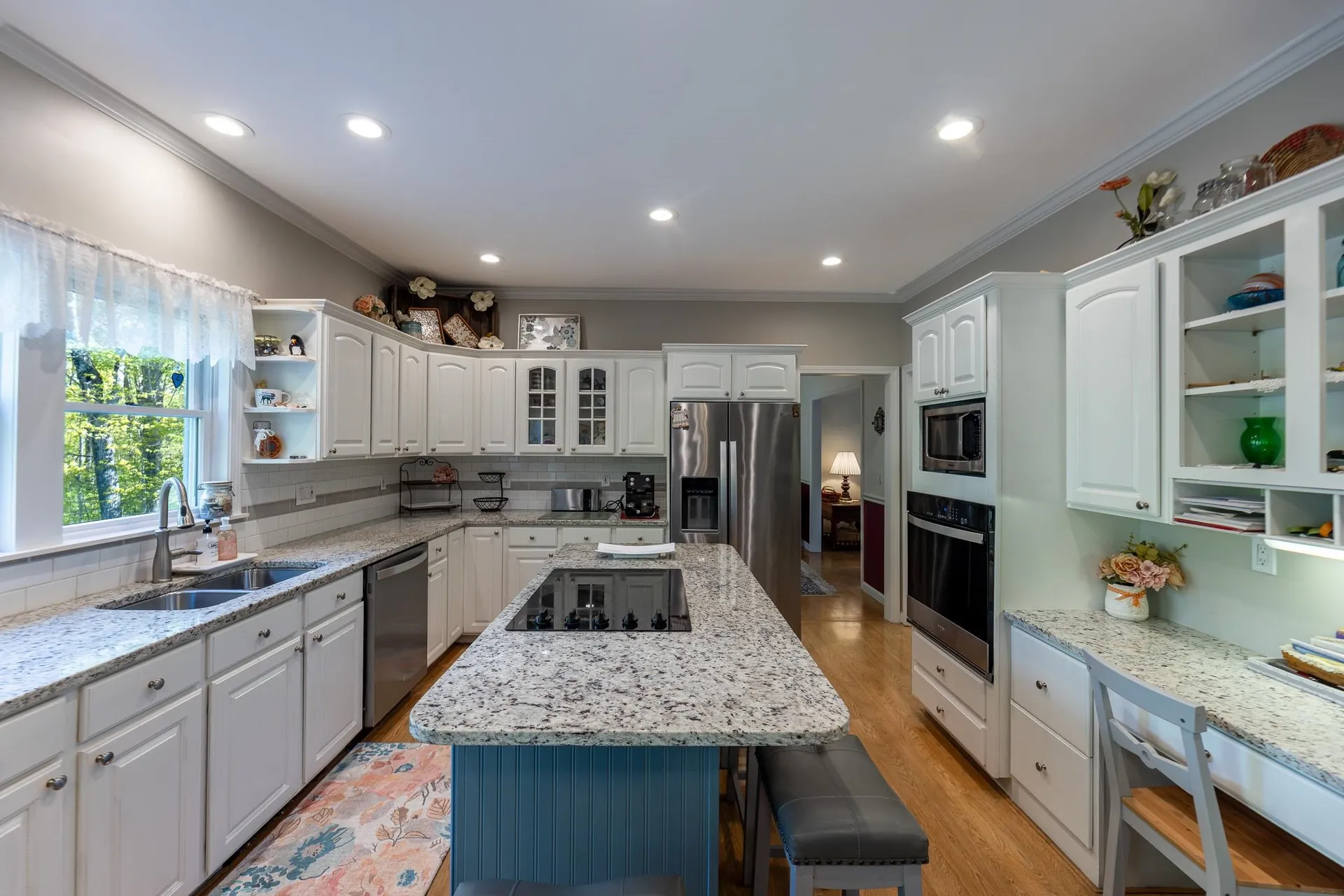10 King Road Hanover NH 03750