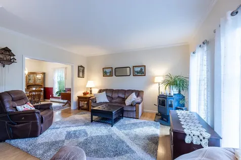 10 King Road Hanover NH 03750