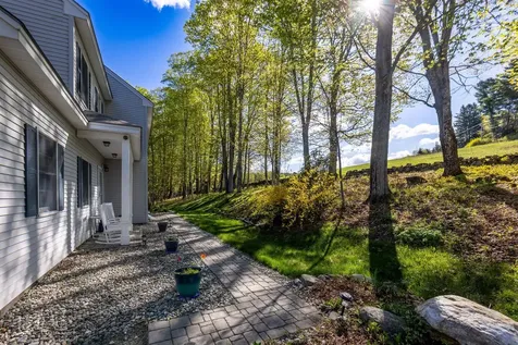 10 King Road Hanover NH 03750