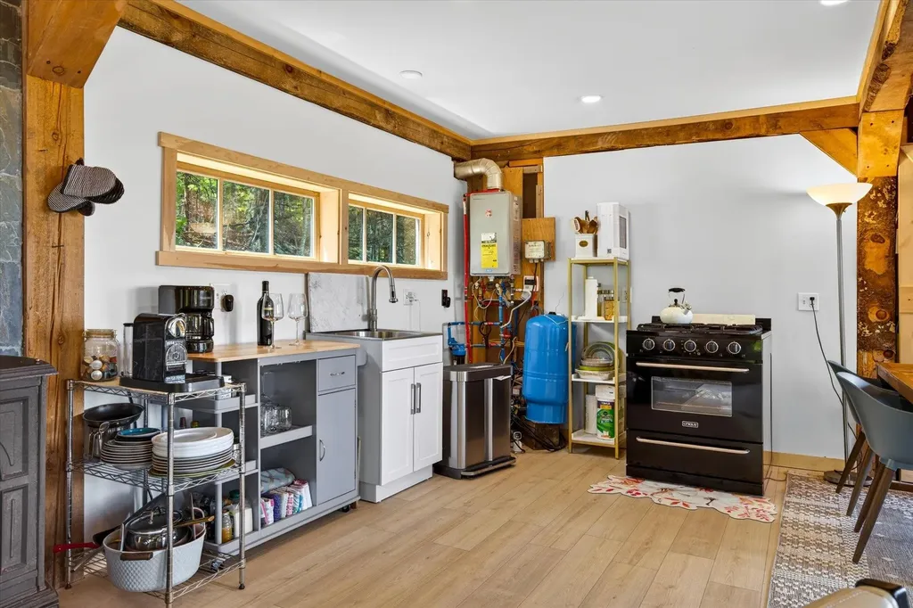 680 Government Road Mount Holly VT 05758