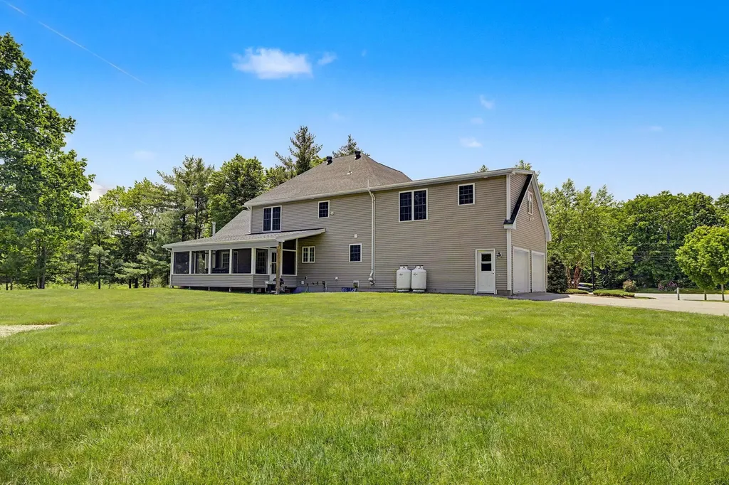 92 Mallard Drive Alton NH 03809