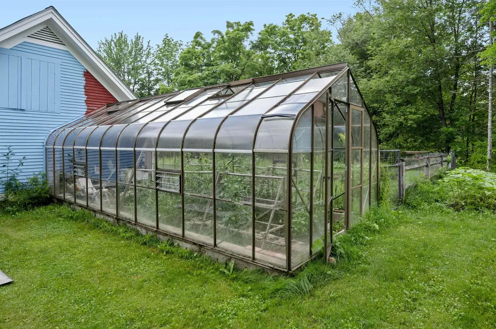 323 Calais Road Worcester VT 05682
