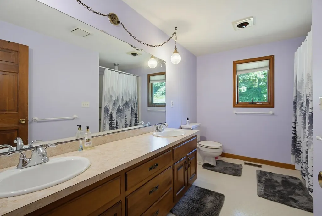 77A Christian Hill Road Amherst NH 03031