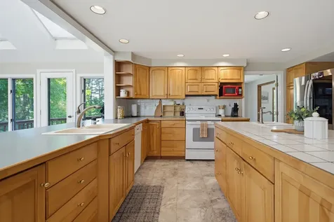 77A Christian Hill Road Amherst NH 03031